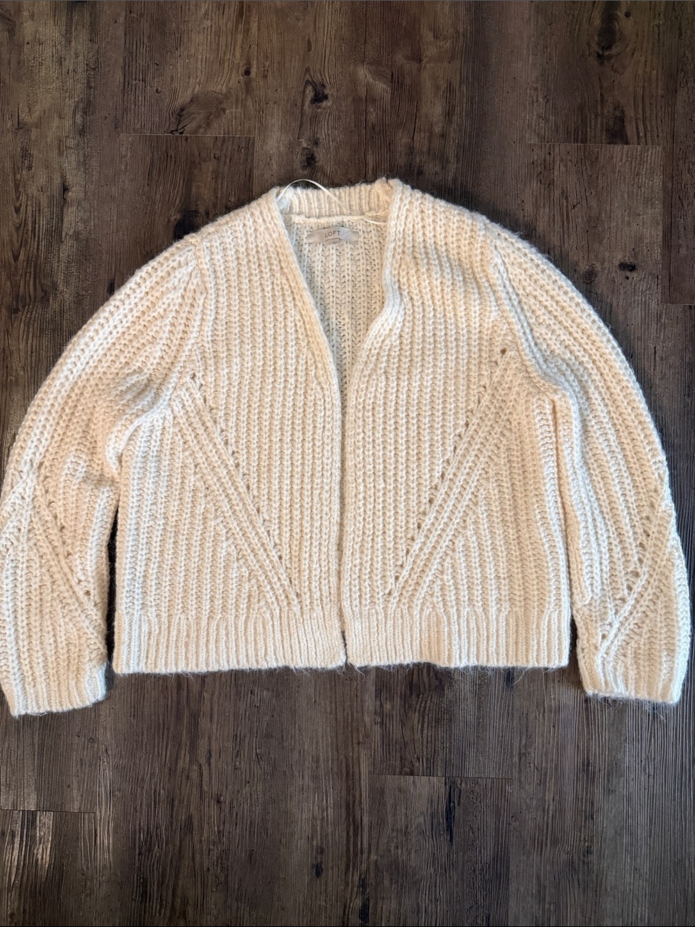 🍁🍂LOFT Cream Chunky Knit Cardigan